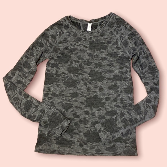 Athleta Long Sleeve Top - Picture 1 of 2